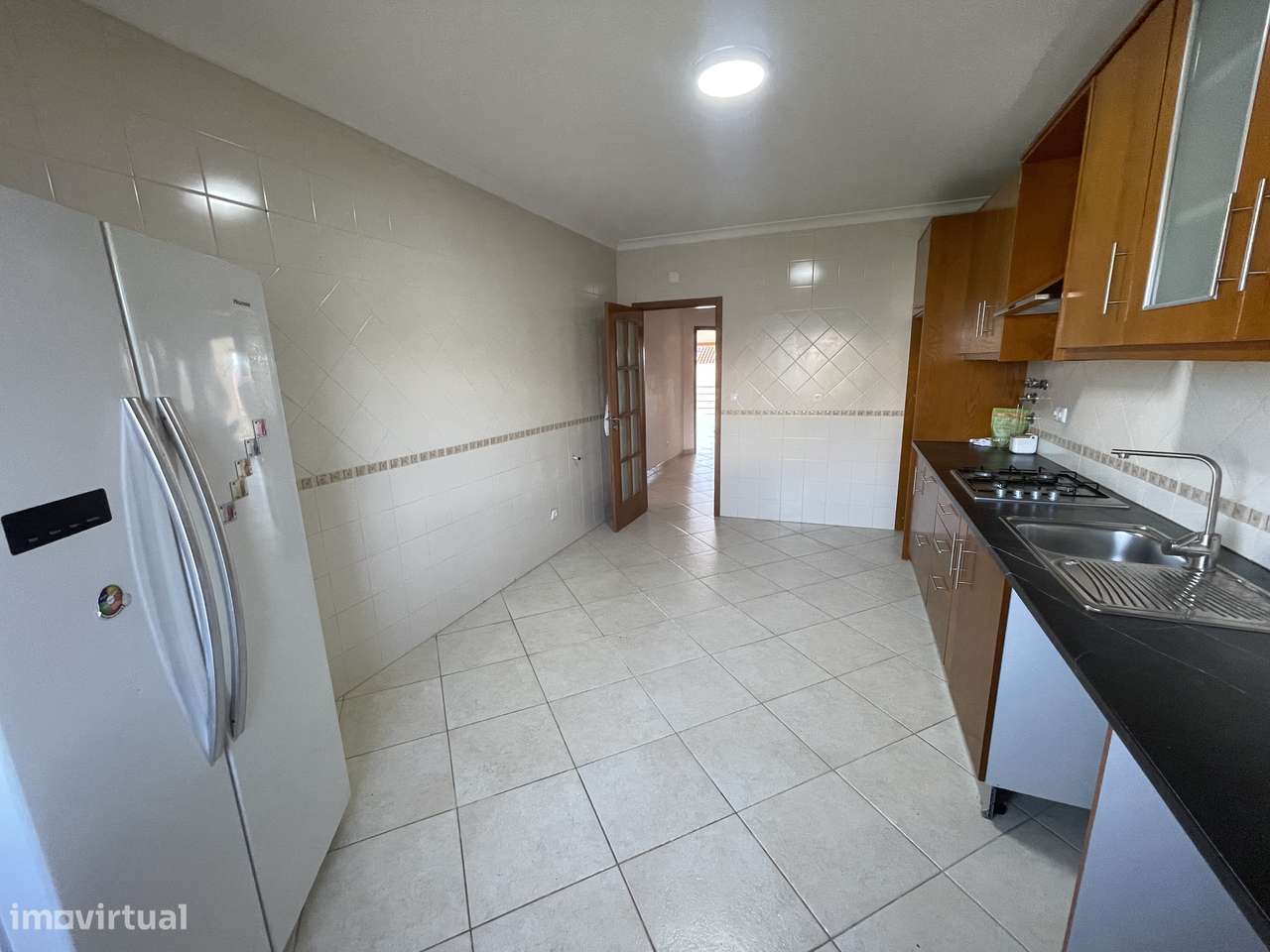 Oportunidade no Entroncamento: T3 de 165 m² com Garagem Boxe 237.000 €-8