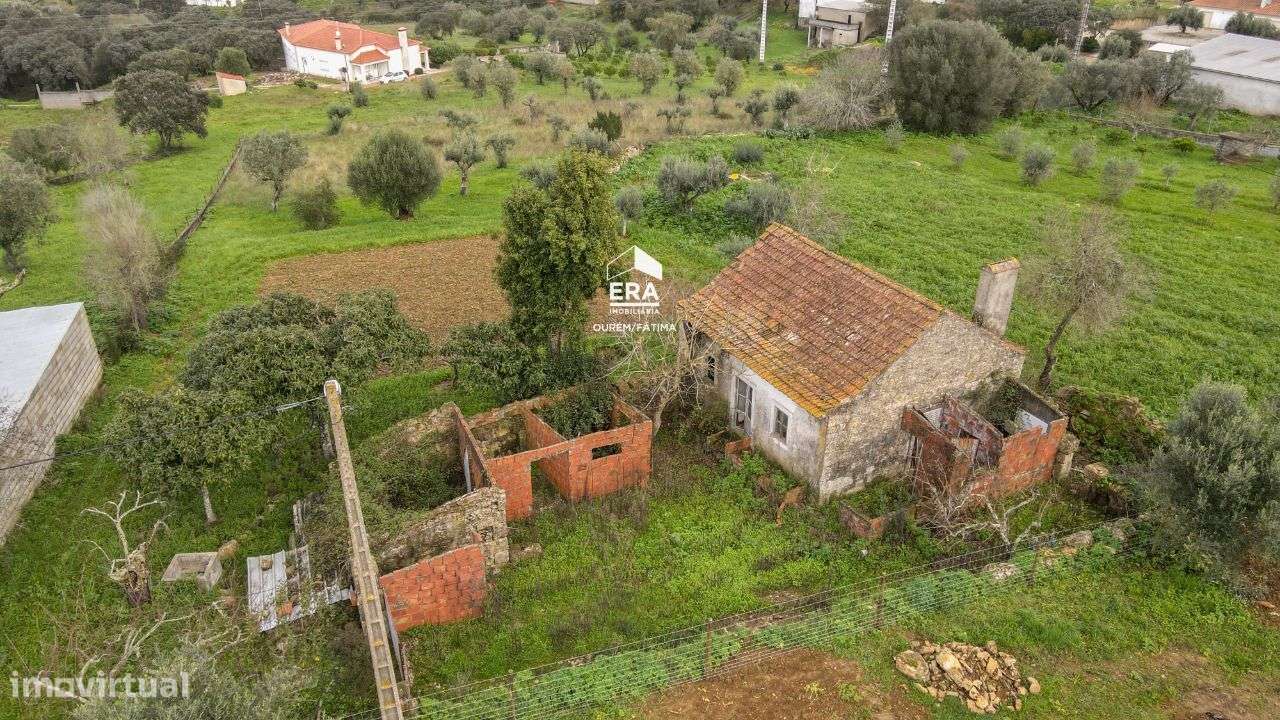 Moradia T3 localizada na Atouguia, Ourém! - Grande imagem: 4/10