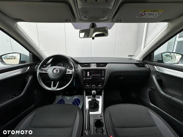 Skoda Octavia 1.4 TSI Ambition - 6