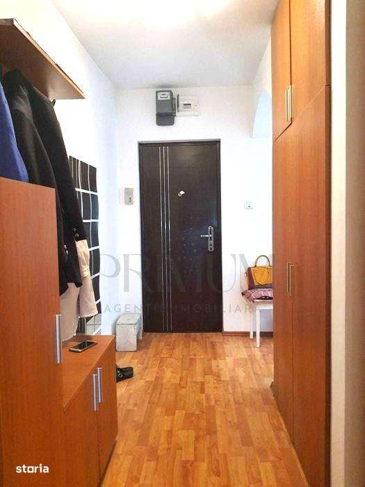 Apartament spatios - Etaj Intermediar - Bloc Anvelopat - Zona Blascovi - Imagine principală: 4/8
