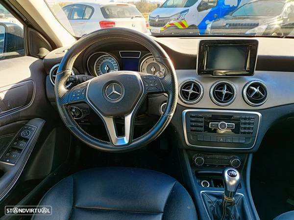 Mercedes-Benz GLA 180 CDi Urban - 24