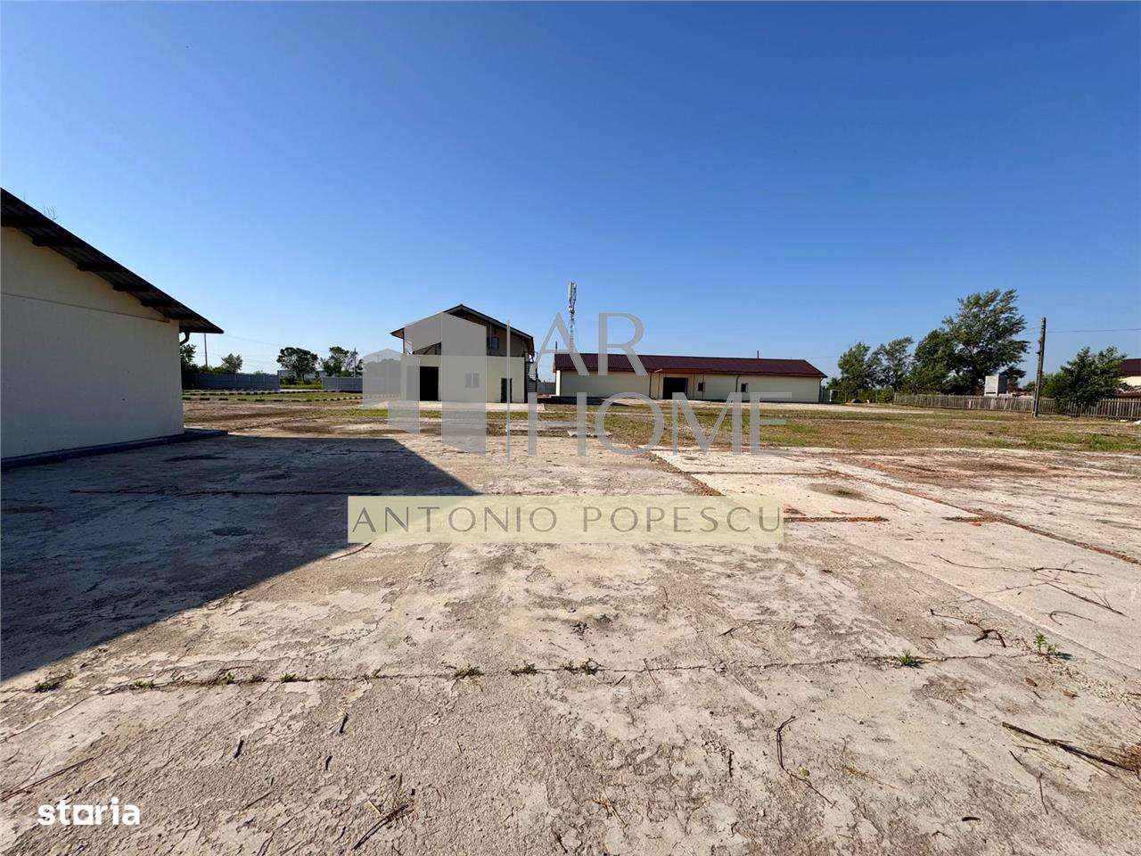 Ansamblu format din teren, platforma betonata si hale industriale, in - Imagine principală: 3/16