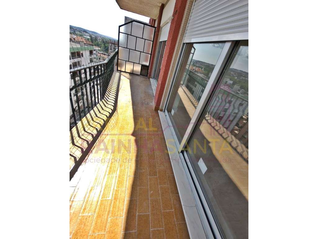 Apartamento T1 c/ varanda - Coimbra-9