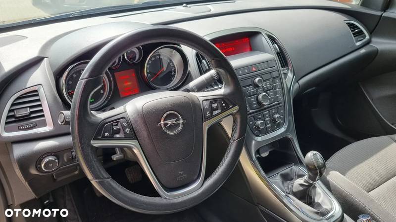 Opel Astra 1.4 Turbo Cosmo - 23