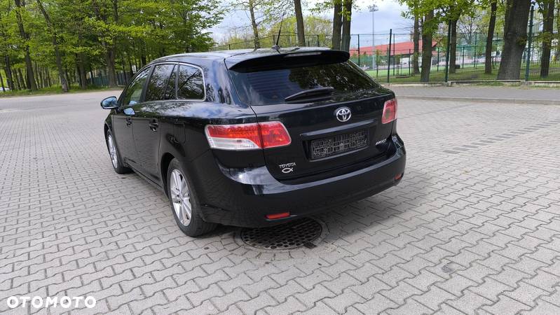 Toyota Avensis Combi 2.0 Multidrive S Executive - 7