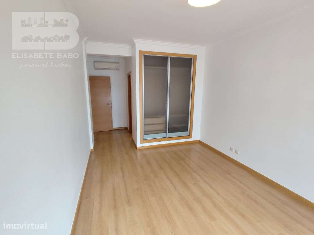 Apartamento à Venda em Alcochete - Vista majestosa sobre o rio Tejo...-17