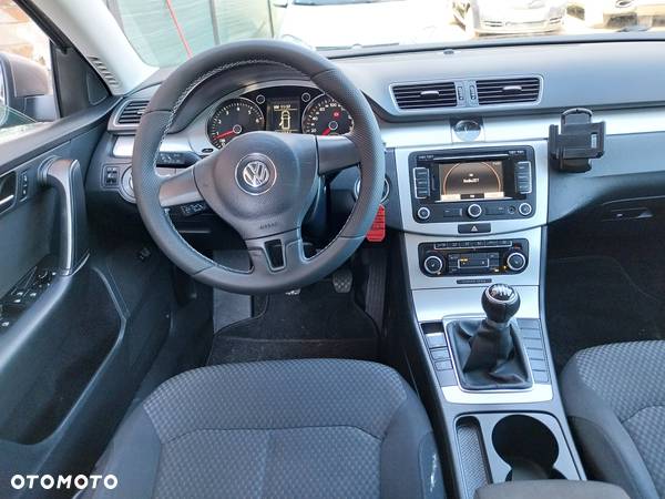 Volkswagen Passat 1.4 TSI Comfortline - 10