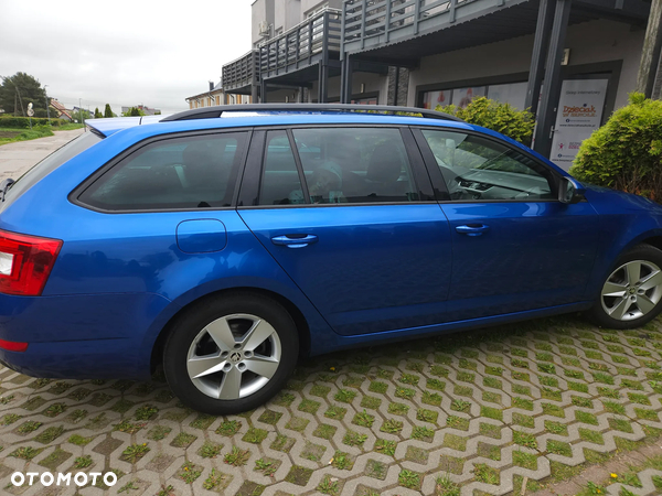 Skoda Octavia 1.6 TDI 4x4 Ambition - 2