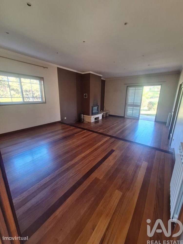 Moradia isolada T4 em Recarei de 250 m2 - Grande imagem: 5/33