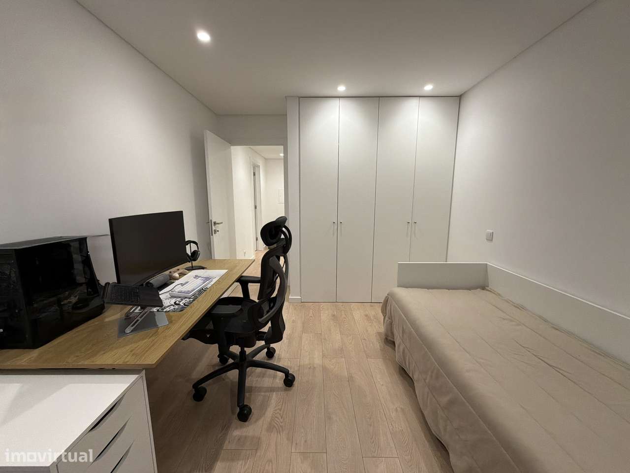 T2 como novo | Garagem fechada para 2 carros | Guimarota – Leiria - Grande imagem: 3/21