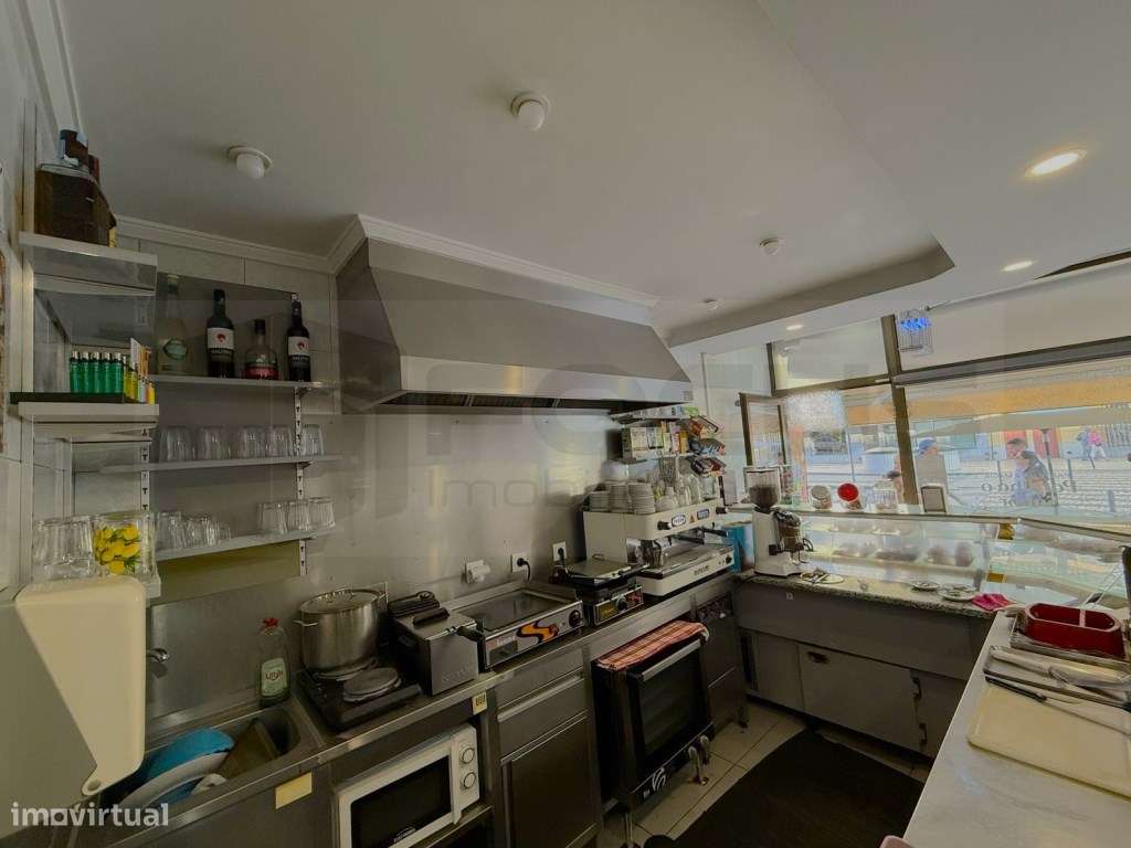 Café / Snak bar / cafetaria para trespasse em pleno centro da cidad... - Grande imagem: 3/23
