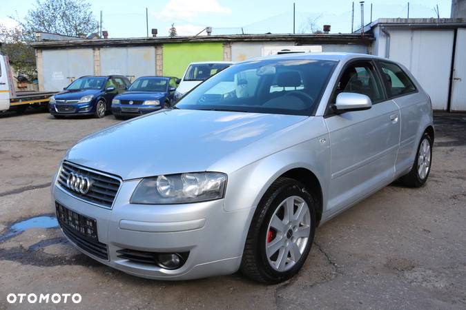 Audi A3 1.6 FSI Attraction - 6