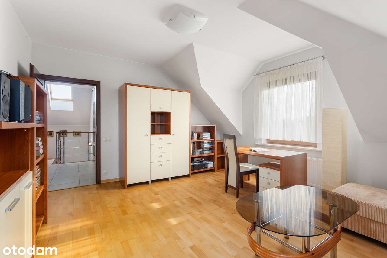 Przestronny LUKSUSOWY dom wolnostojący z wyjątkowym ogrodem!-12