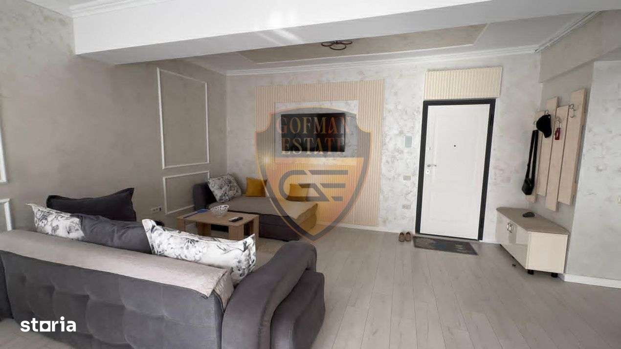 Termen lung 2 cam open space Lidl Mamaia Nord Et 1/8, lift, 73 mp, bal - Imagine principală: 4/19