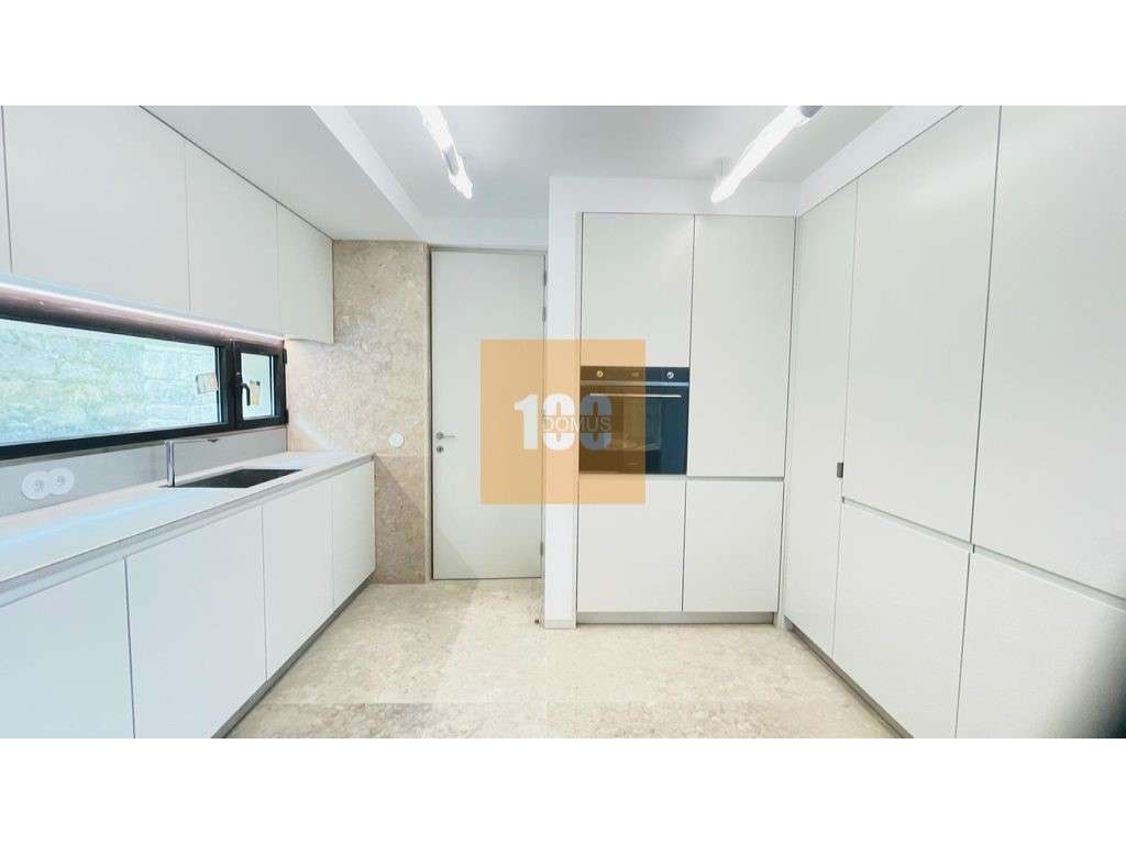 Moradia T4 duplex nova - Quinta de São Marcos - Grande imagem: 4/32