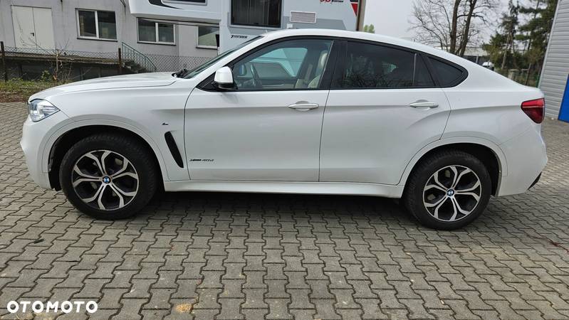 BMW X6 xDrive40d - 12