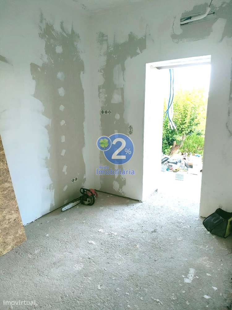 Moradia T2 Remodelada | Logradouro-10