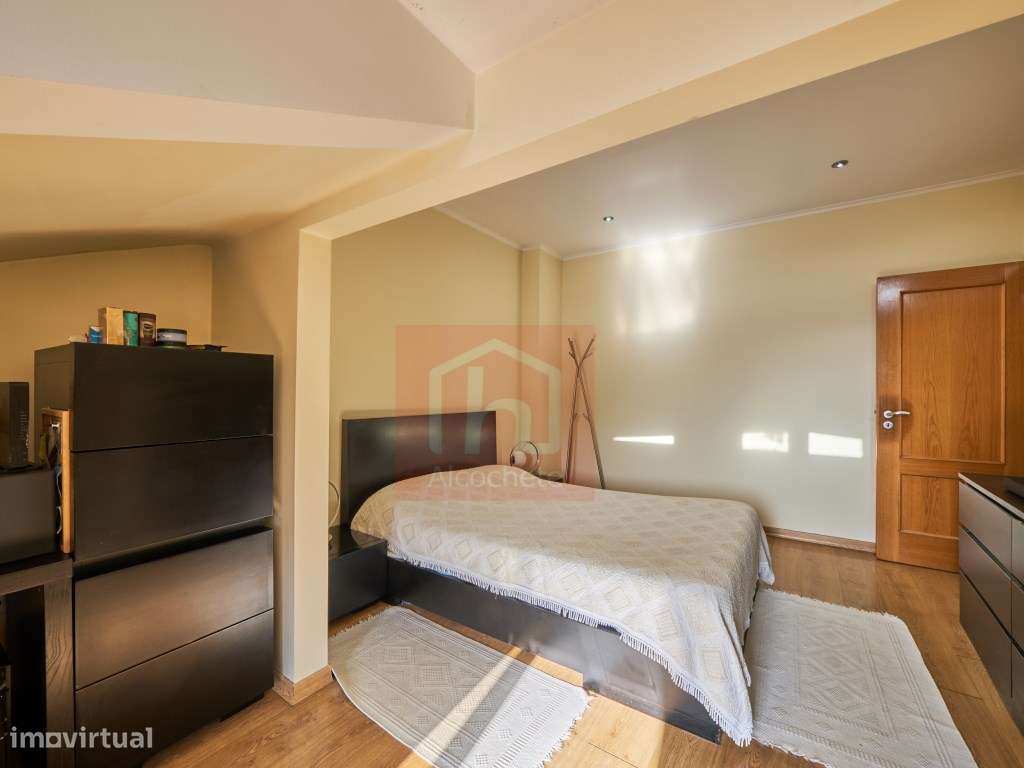 Apartamento duplex T2 com terraço com vista desafogada no centro do...-18