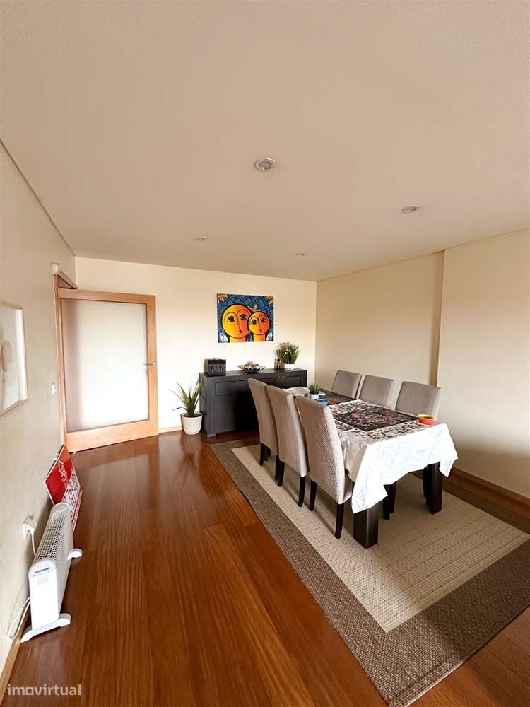 T2+1 em Canidelo com Varanda, Garagem e Excelentes Áreas! - Grande imagem: 5/20