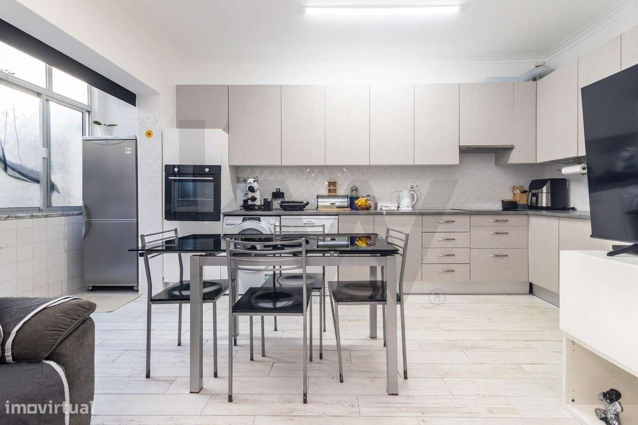 Apartamento T2 na Quinta Manuel André: O Equilíbrio Perfeito entre Con - Grande imagem: 4/24