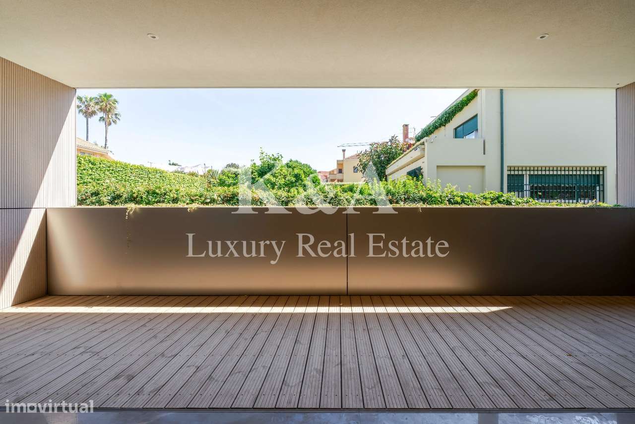 Penthouse T4+1 na Foz com piscina e Vista Mar-11