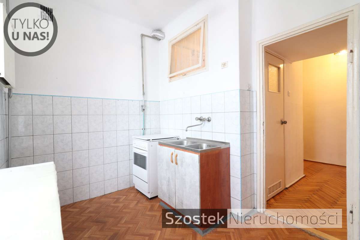 Przestronne 2 pokojowe na 2 piętrze z balkonem w okolicy al. Pokoju-9