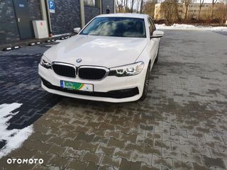 BMW Seria 5 518d Luxury Line sport