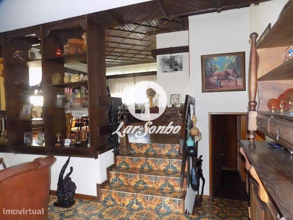 Moradia M5 com 2.700 m2 em Bougado, Trofa - Grande imagem: 5/17