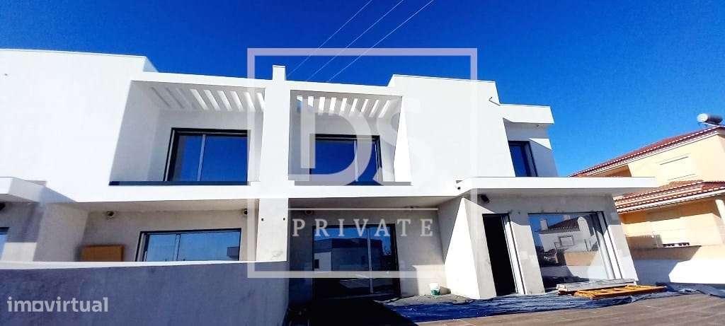 Moradia T4 de Arquitetura Moderna na Igreja Nova -Mafra com piscina e - Grande imagem: 2/53