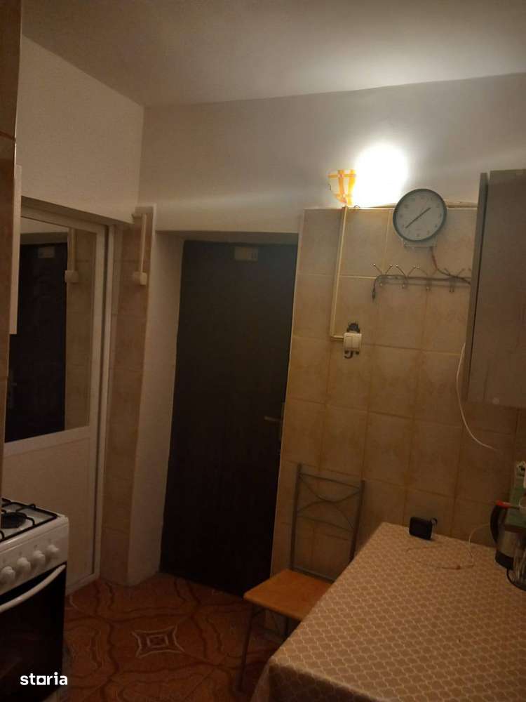 De vanzare garsoniera etajul 1 mobilata și utilata Pret 17.000e - Imagine principală: 2/5
