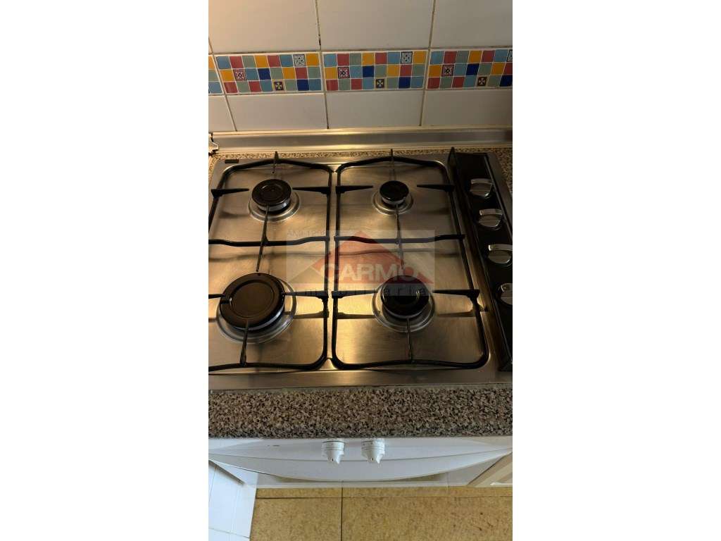 Arrenda-se T3 nas Portas da Cidade com Parqueamento.(Visitas só em ... - Grande imagem: 4/24