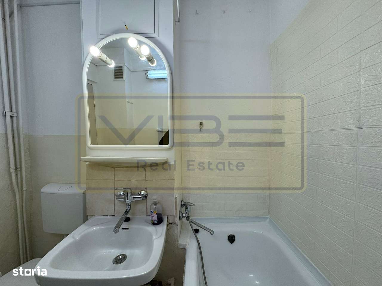 Apartament 3 camere 2 bai zona Parc Nicolina 1-15