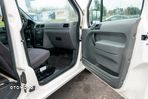 Ford Transit Connect - 19