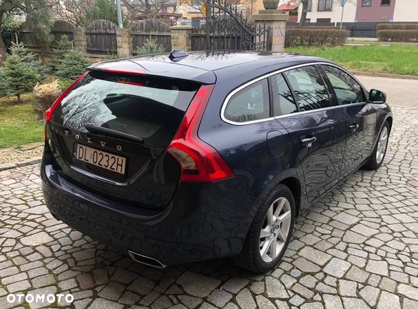 Volvo V60 D4 Geartronic Summum - 5