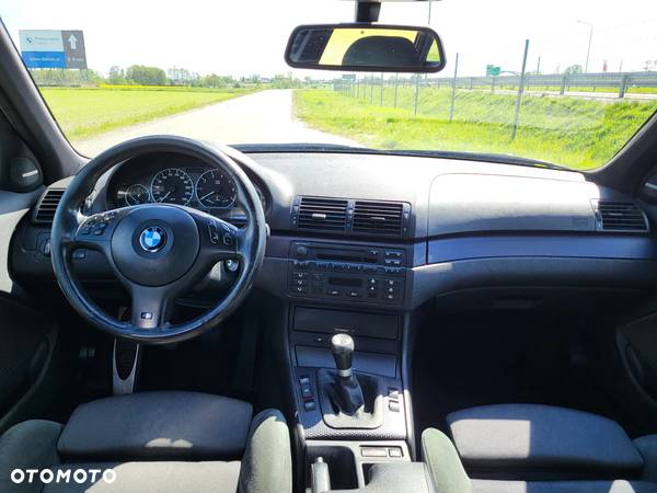 BMW Seria 3 330i - 13