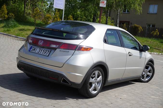 Honda Civic 2.2i-CTDi Comfort - 1