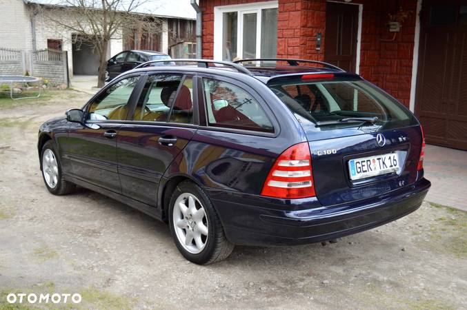 Mercedes-Benz Klasa C 180 T Kompr Classic - 6