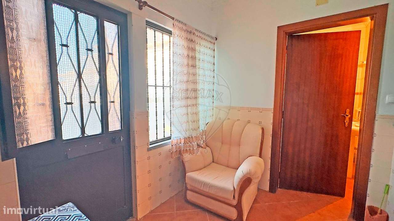 Moradia T2 para venda-17