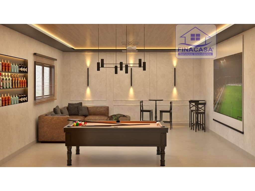 Moradia Isolada em fase de renovação/ remodelação com piscina e jar...-11