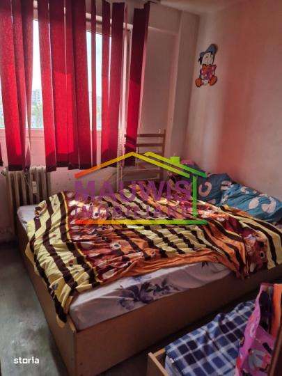 Vand apartament 2 camere, decomandat in zona Codrii Neamtului –-5