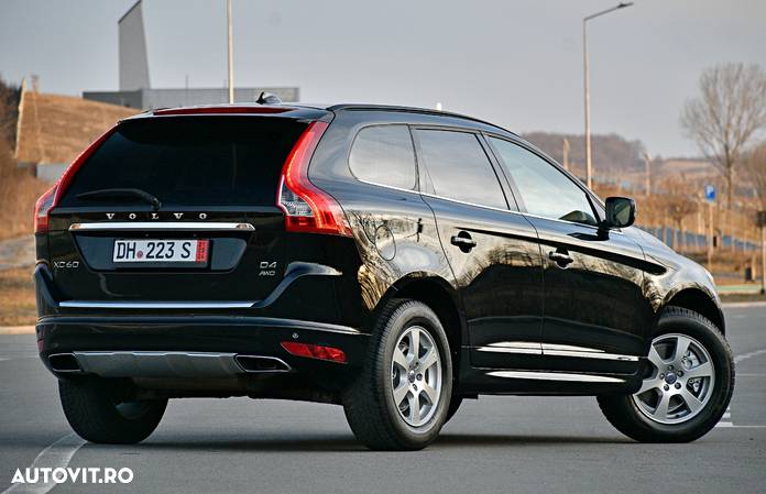 Volvo XC 60 2.4D AWD Momentum - 10