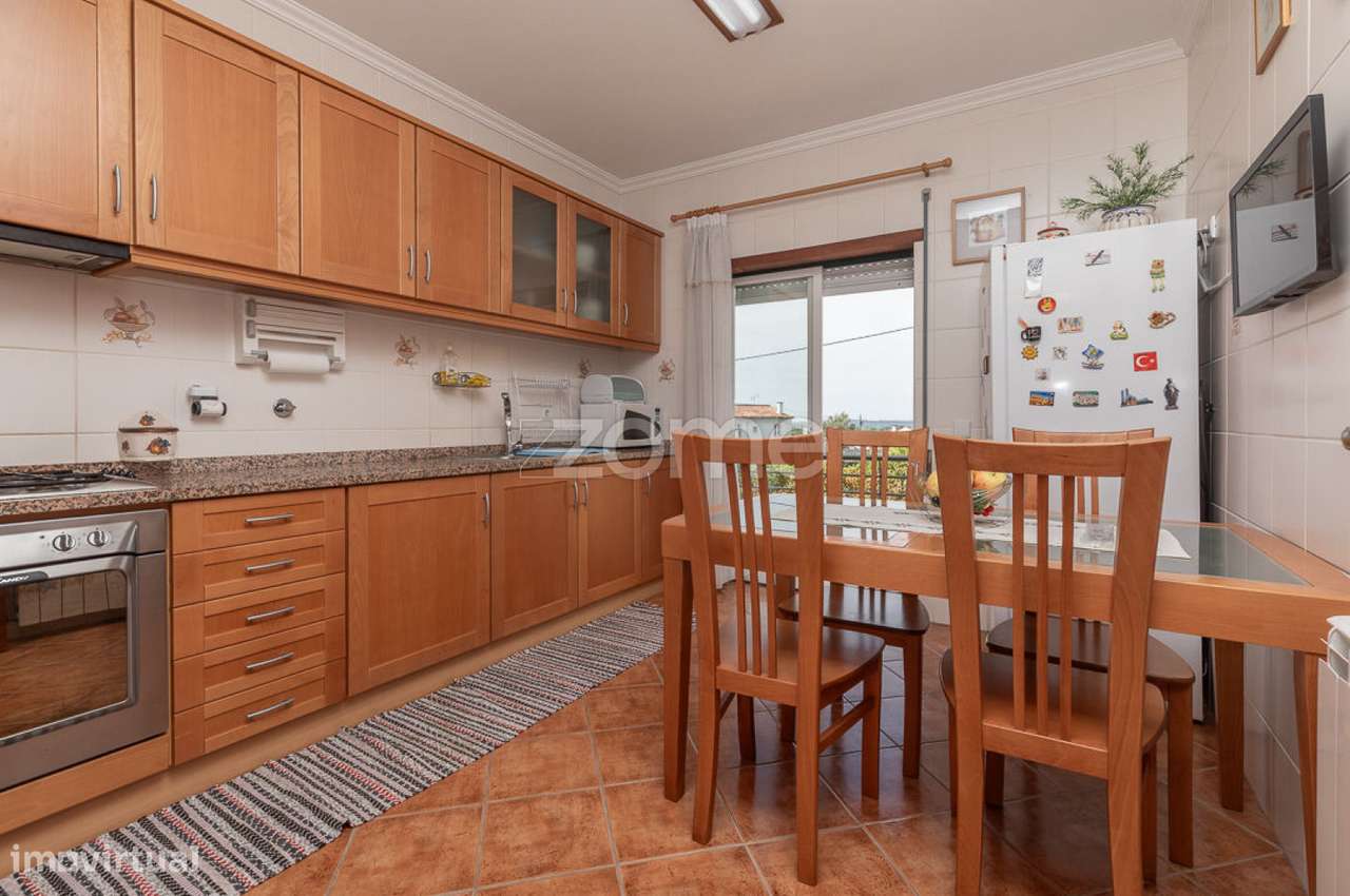 Apartamento T3+2 com Garagem| Cernache, Casconha-9