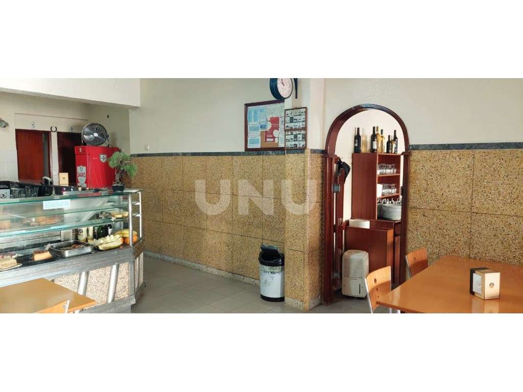 Café/Restaurante com História em Cavadas - Grande imagem: 5/27