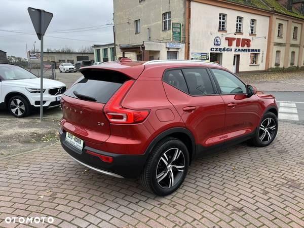 Volvo XC 40 D3 Momentum Pro - 6