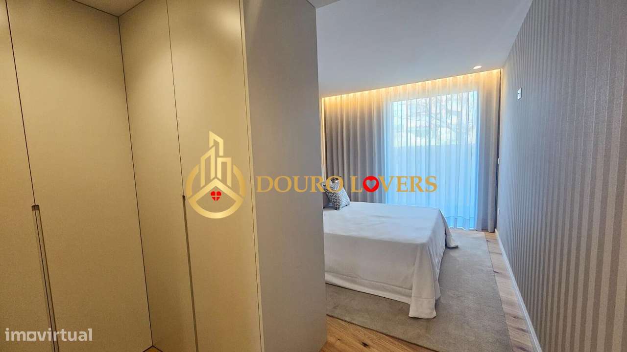 Apartamento T2 com Varanda e Garagem em Matosinhos - Grande imagem: 5/23