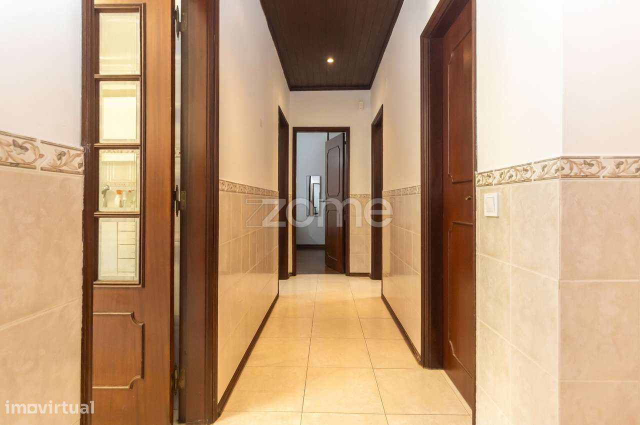 Apartamento T2 com Varanda em Monte Belo | Setúbal-14