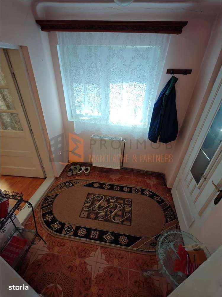 Casa tip parter si teren 1750 mp in zona Transilvaniei - Imagine principală: 2/18