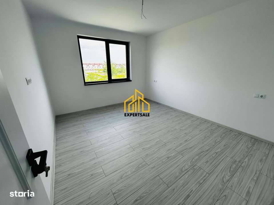 Casa Individula Prelungirea Ghencea, 5 camere, 240 MP Teren - Imagine principală: 2/11