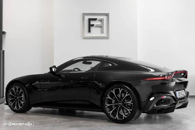 Aston Martin Vantage Coupe V8 - 4