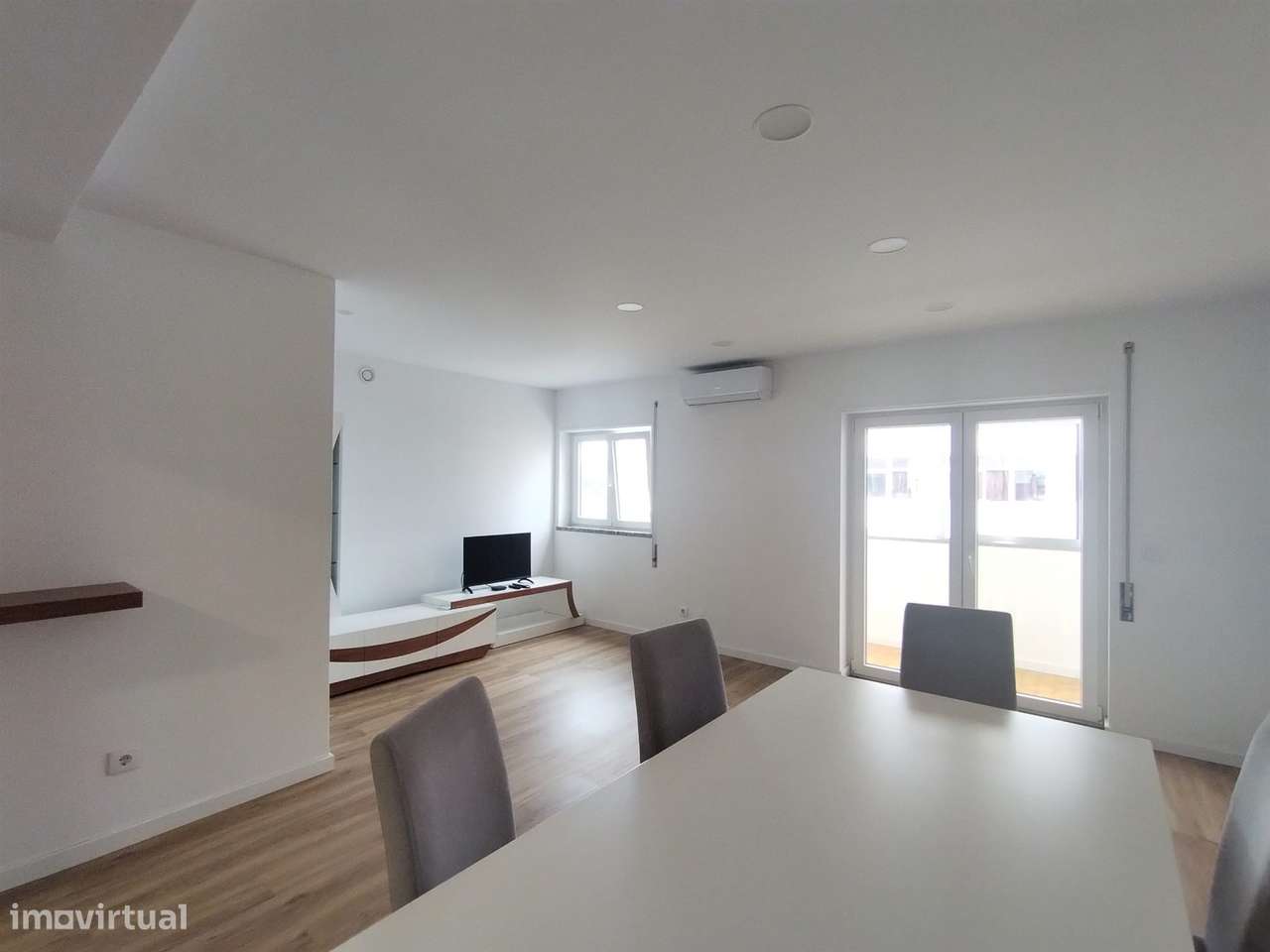 Apartamento T3 / Varandas / Marquise / Garagem / Quinta do Bispo / Lei - Grande imagem: 3/16